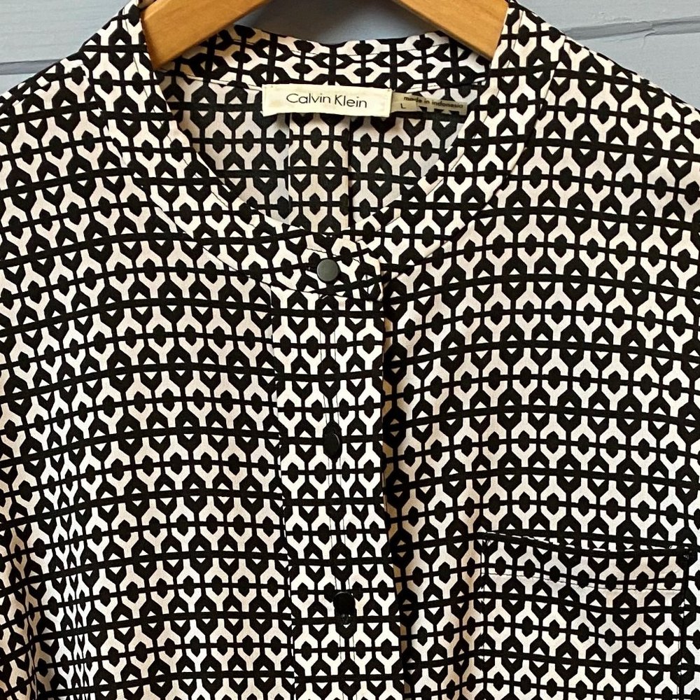 Calvin Klein B&W tunic blouse